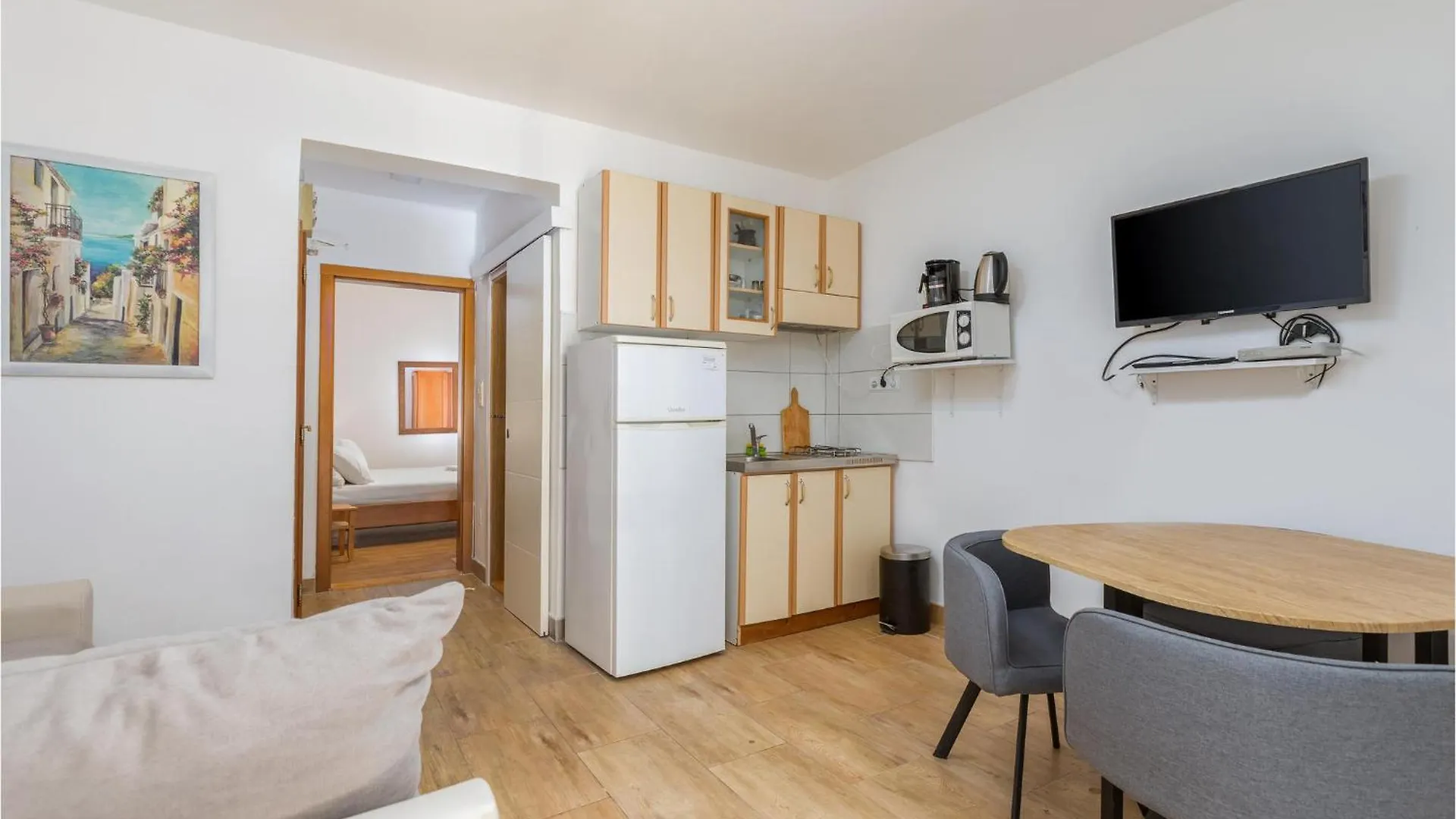 Lovely Apartment In Fazana With Kitchen 0*,