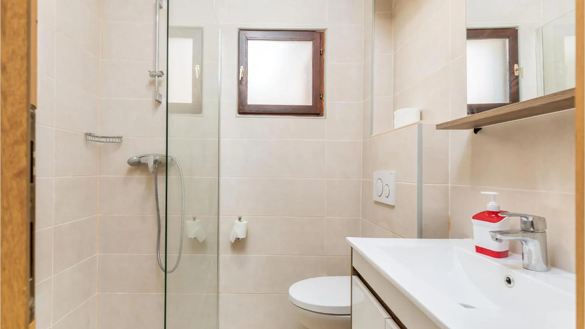 Lovely Apartment In Fazana With Kitchen Croazia