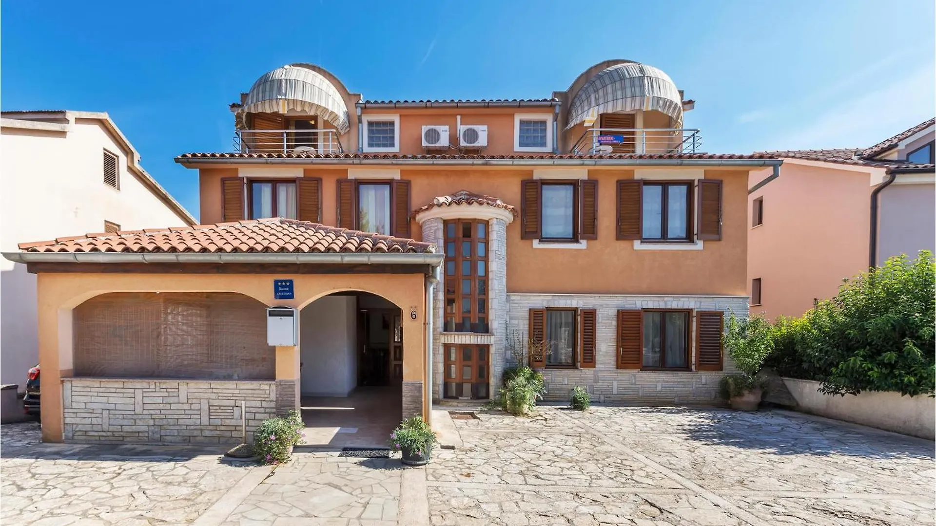 Lovely Apartment In Fazana With Kitchen
